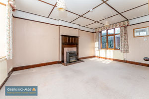 Living Room- click for photo gallery